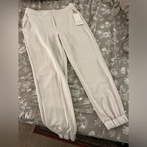 BRAND NEW (Tags still on) Lulu Lemon joggers